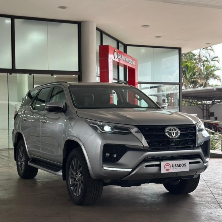 Toyota Fortuner Srv Aut 2023 - foto 2