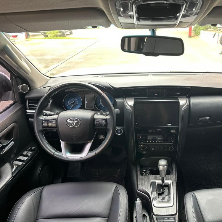 Toyota Fortuner Srv Aut 2023 — foto 5