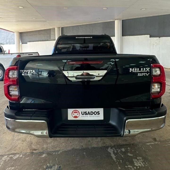 Toyota Hilux D/C 4X4 Srv Mec. 2023 - foto 8