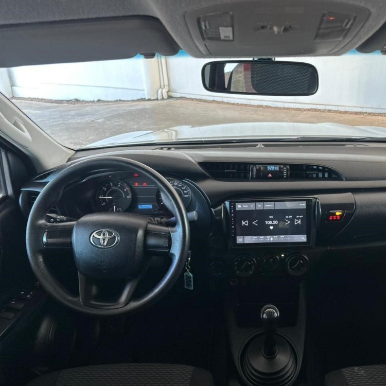 Toyota Hilux D/C 4X4 Dx Mec 2023 — foto 4