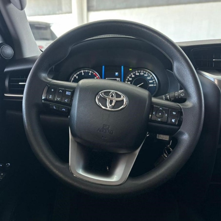 Toyota Fortuner 4X2 Sr Aut 2024 — foto 6