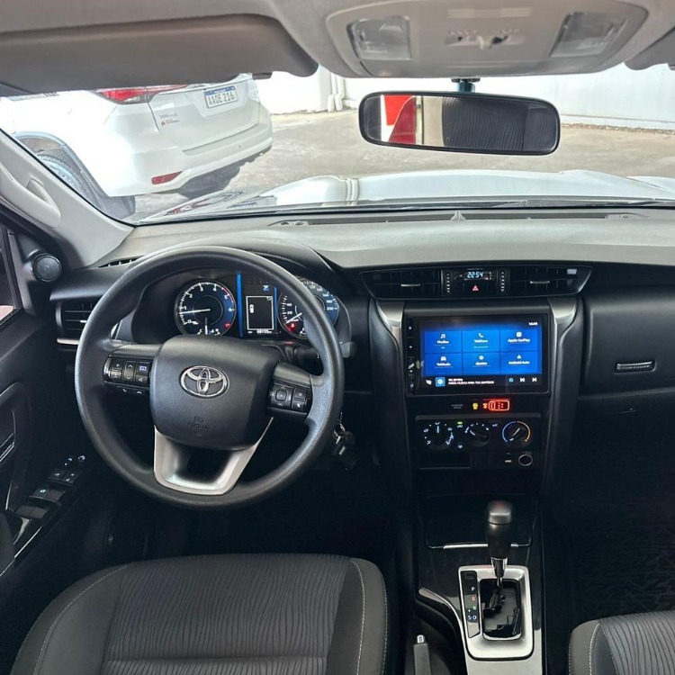 Toyota Fortuner 4X2 Sr Aut 2024 — foto 4