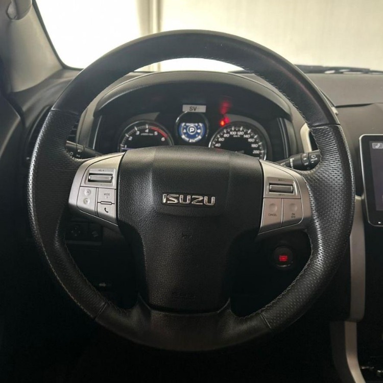 Isuzu Mu-X Aut 4X4 2022 — foto 5