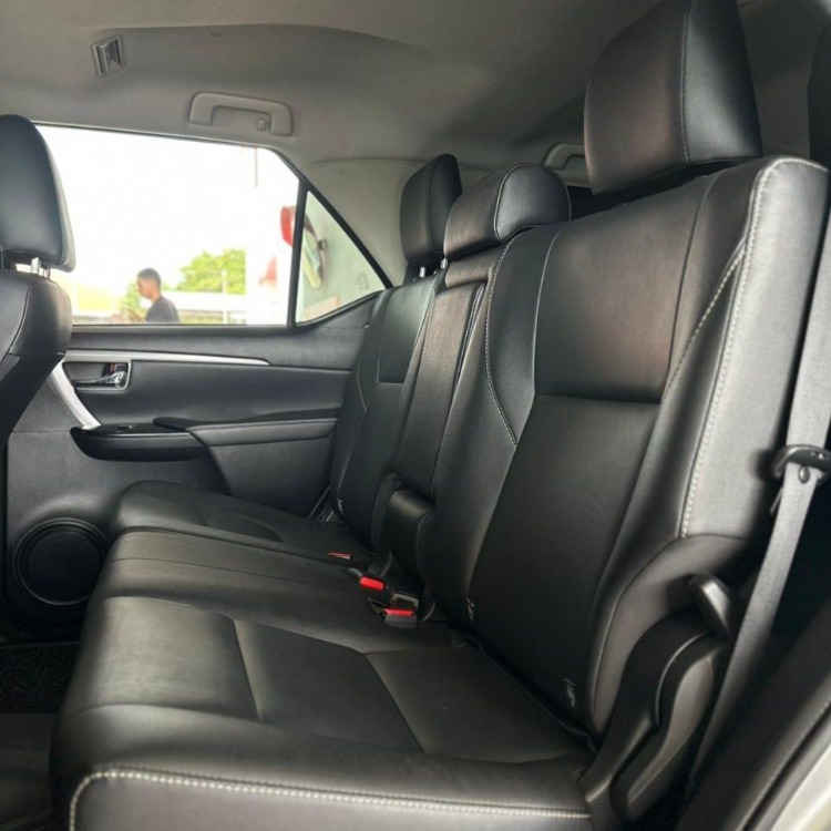 Toyota Fortuner Srv Aut 2023 - foto 8