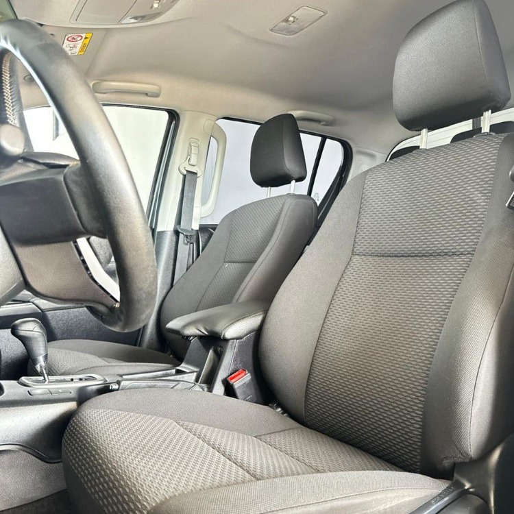 Toyota Hilux D/C 4X4 Sr. Aut 2024 — foto 7