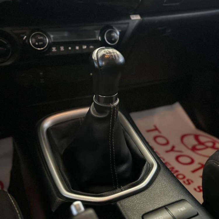 Toyota Hilux D/C 4X4 Srv Mec 2022 — foto 6