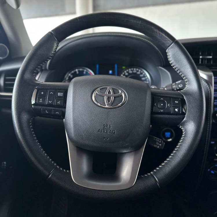 Toyota Fortuner Srv Aut 2023 — foto 6