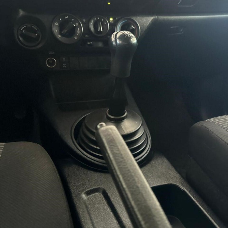 Toyota Hilux D/C 4X4 Dx Mec 2023 — foto 5