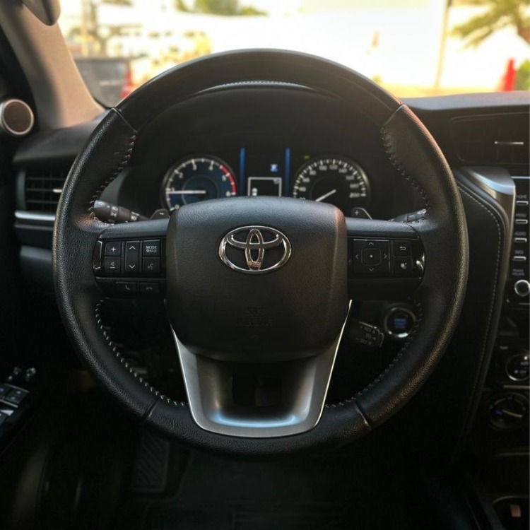 Toyota Fortuner Srv Aut. 2023 — foto 5