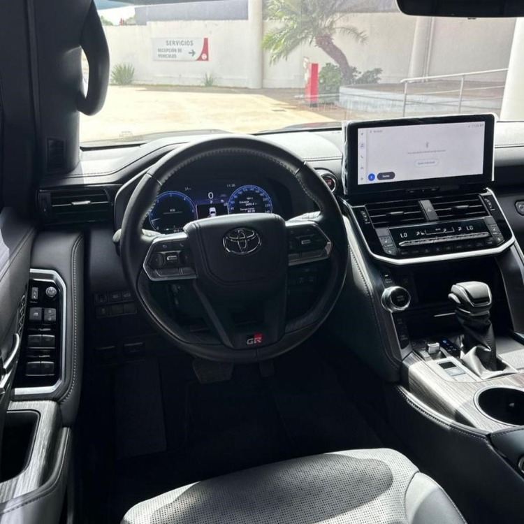 Toyota Land Cruiser 300 Gr-S 2025 — foto 4