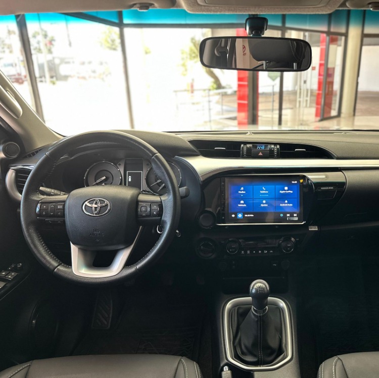 Toyota Hilux D/C 4X4 Srv Mec 2025 — foto 4