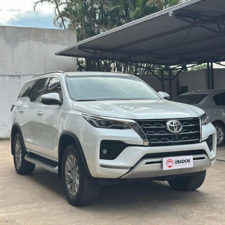 Toyota Fortuner Srv Aut 2023 - foto 2
